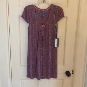 simply vera wang night gown new with tags